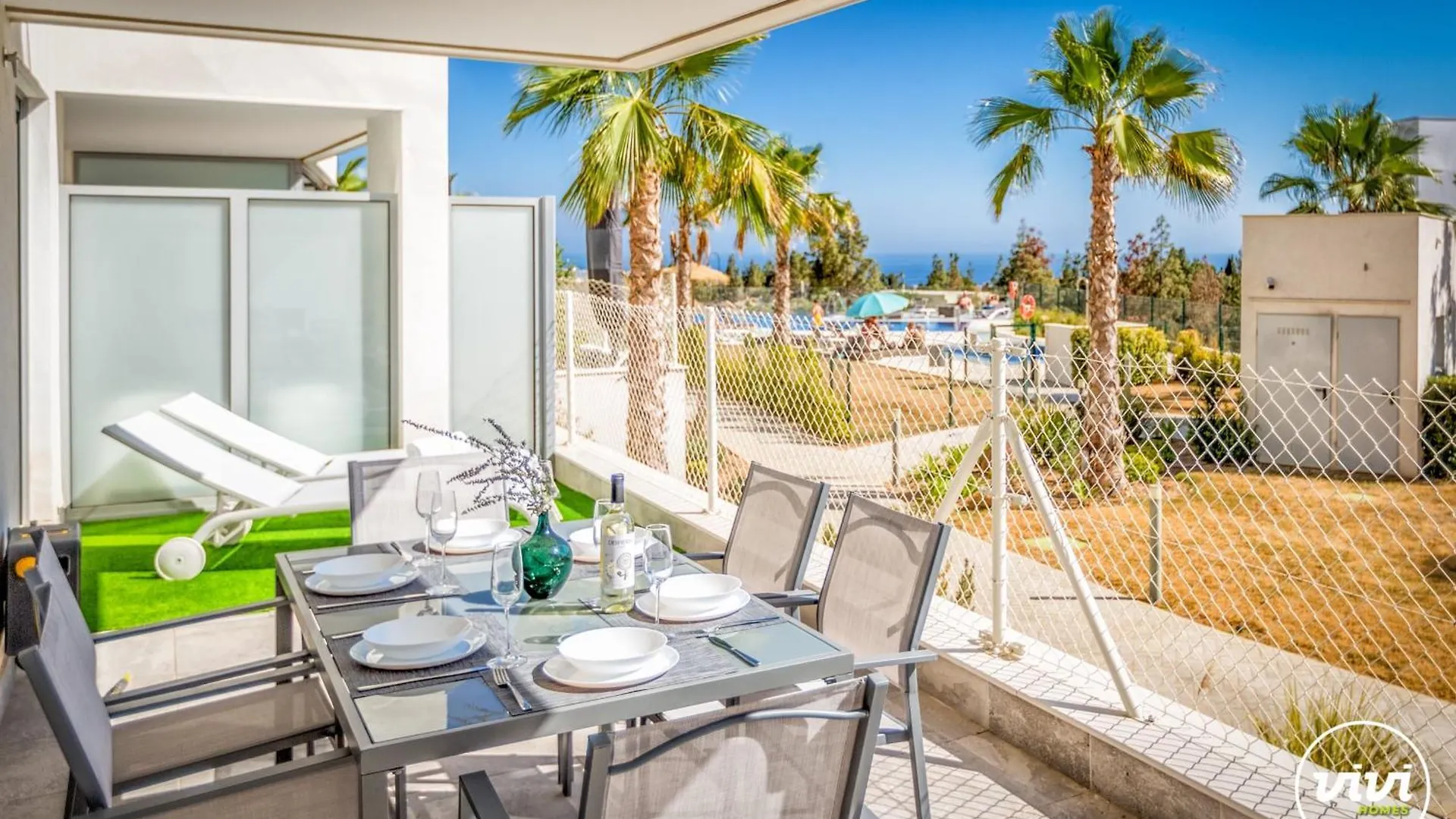 Vivi Homes - Luxor Gym, Pool, Terrace & Beach Mijas 0*,  Spanien